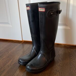 Black Hunter Boots